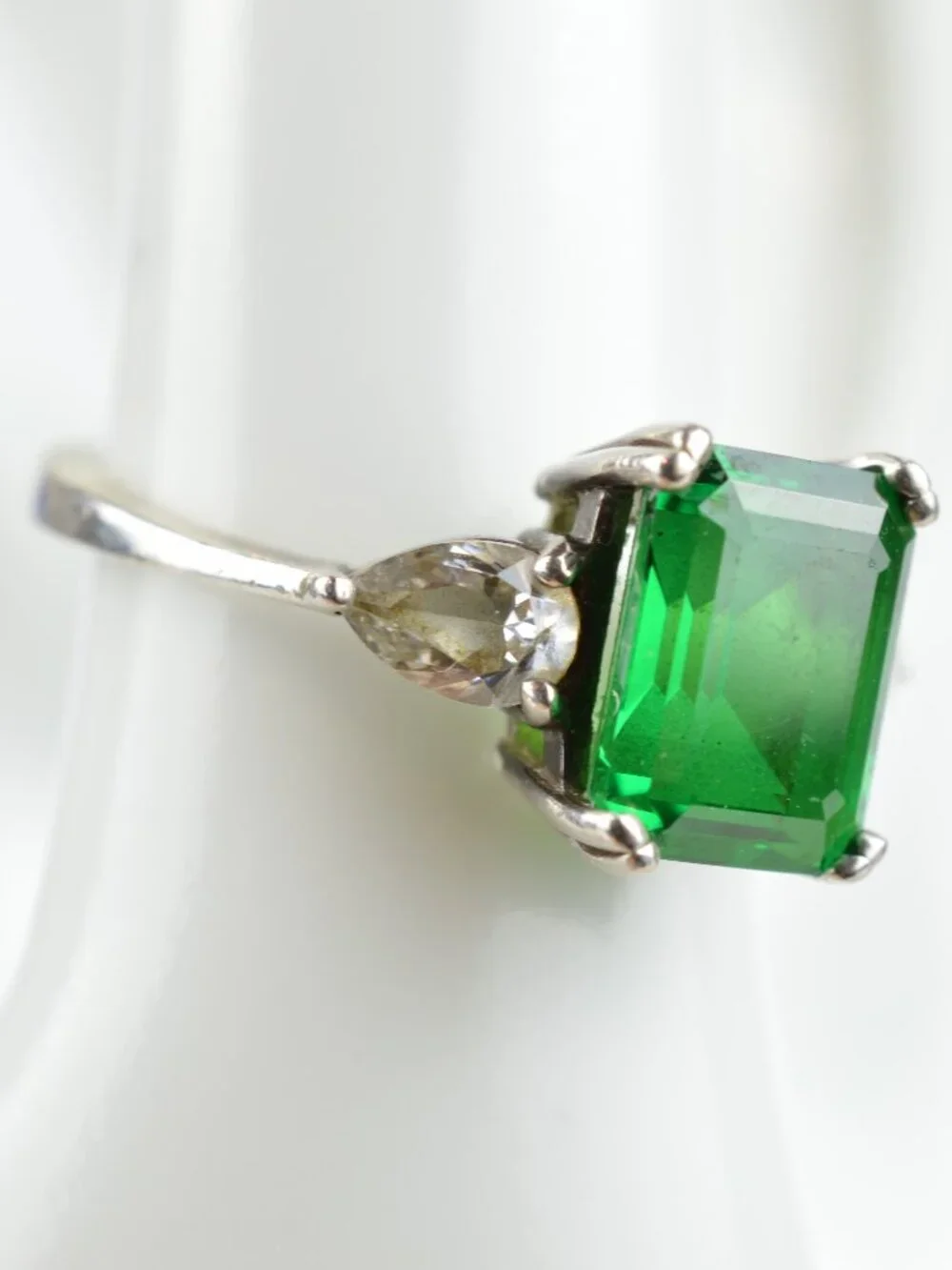 Diamonique QVC 925 Sterling Silver Simulated Emerald Three Stone CZ Ring 7.5
